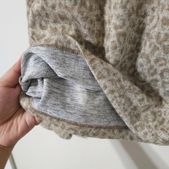 ZARA Nwt Soft Touch Animal Print Long Sleeve Turtleneck, Taupe, Light Brown, S - Picture 7 of 13